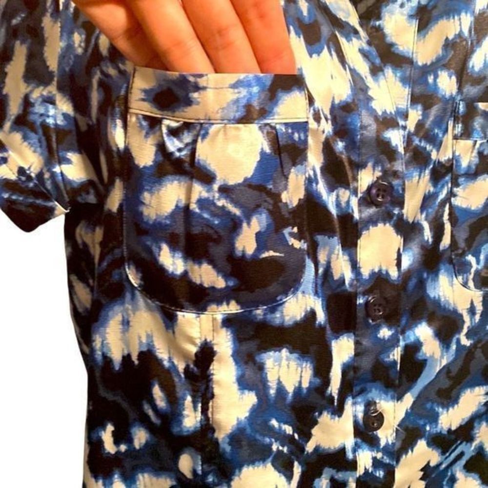 Vertigo Paris button down silky blouse‎ - Picture 3 of 7